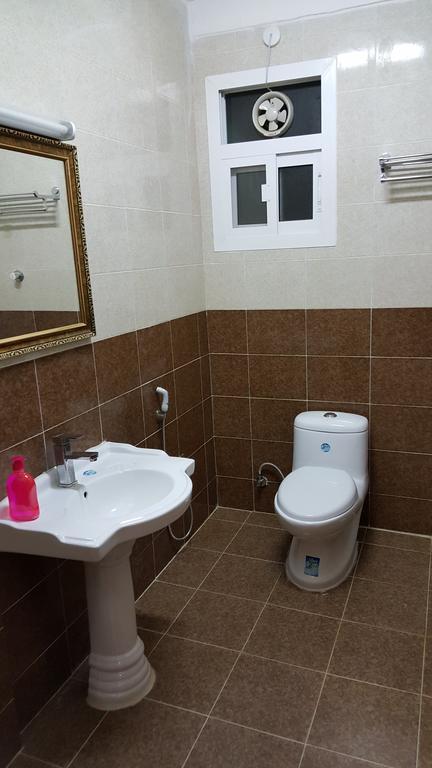 Golden Seasons Furnished Apartment Salalah Luaran gambar